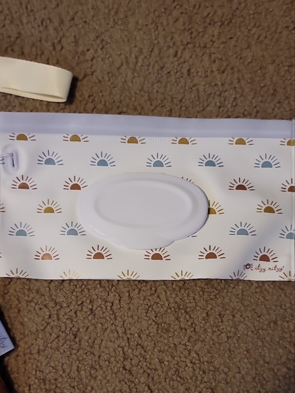 Itzy Ritzy Sun-Print Accessory Bundle - Picture 5 of 6